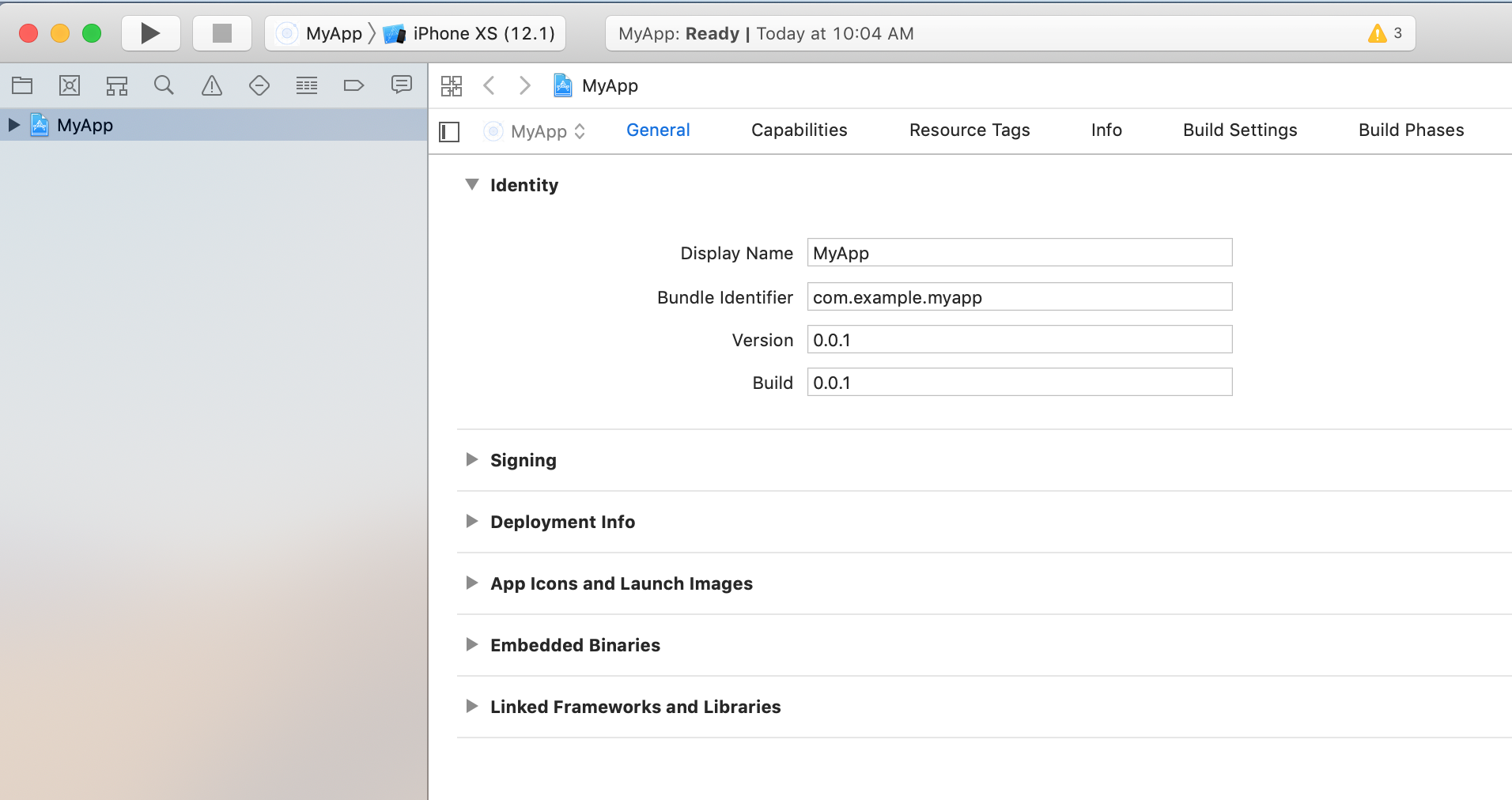 Xcode 工具栏显示播放按钮和 iPhone 模拟器的活动方案。
